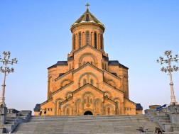 საჩუქრად დაგირიგდებათ ათონიდან ჩამობრძანებული ხატები - არ გამოგრჩეთ საჯანმრთელო პარაკლისი სამებაში