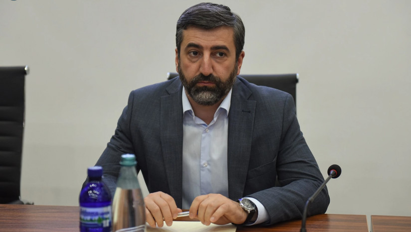 ბაკურ აბულაძე