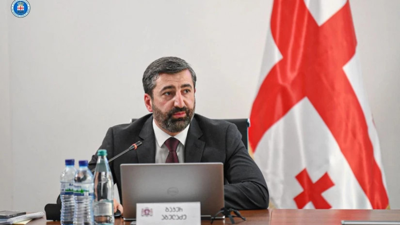 ბაკურ აბულაძე