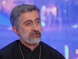 დადგეს რაღაც სპექტაკლი, რომელსაც "თავისუფლება" უწოდეს, ჩვენ კი წარმოუდგენელი ღვთის გმობა ვიხილეთ - მამა საბა