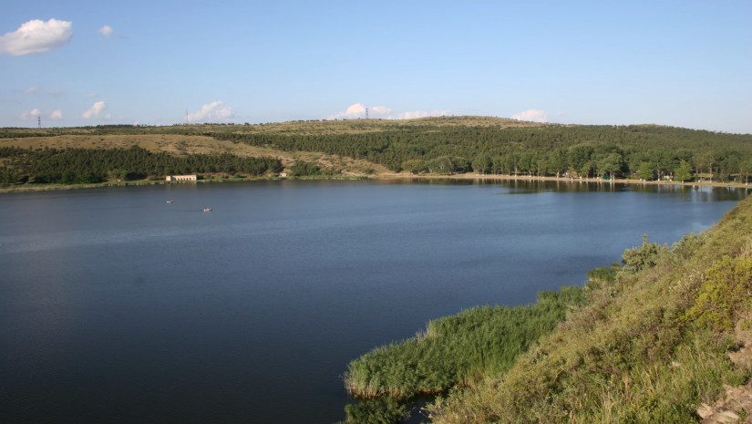 ლისის ტბა