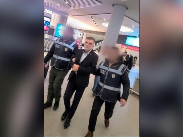 დაკაცევა არქიტექტორი