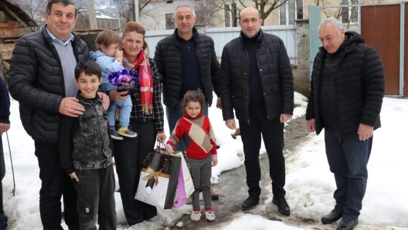 დედის დღეს