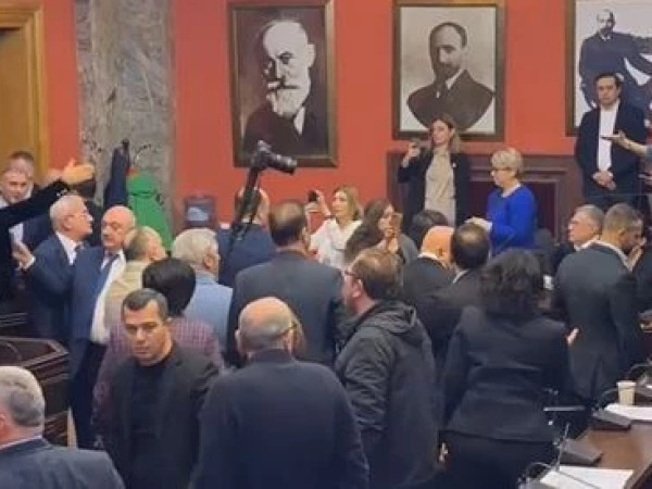 დაპირისპირება