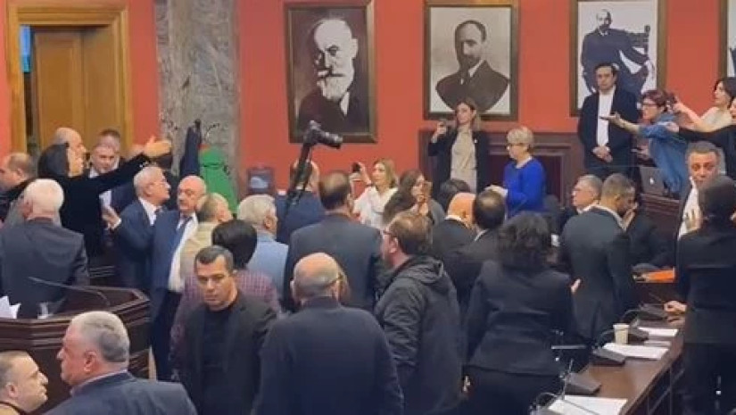 დაპირისპირება