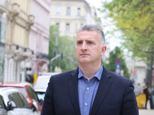 რევაზ ჯაველიძე