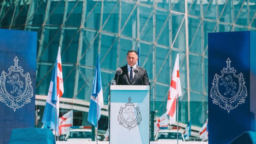 ვახტანგ გომელაური