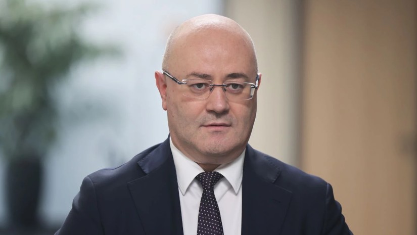 ლევან იზორია