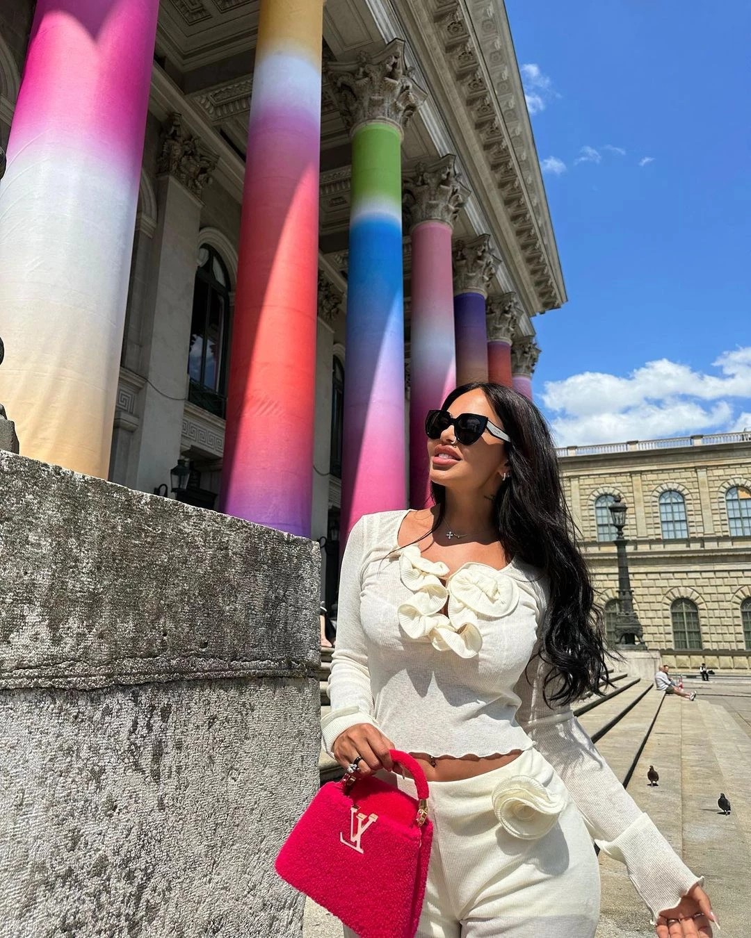 ნახეთ შორენა ბეგაშვილის ახალი სტილი - ულამაზესი ფოტოები გერმანიიდან