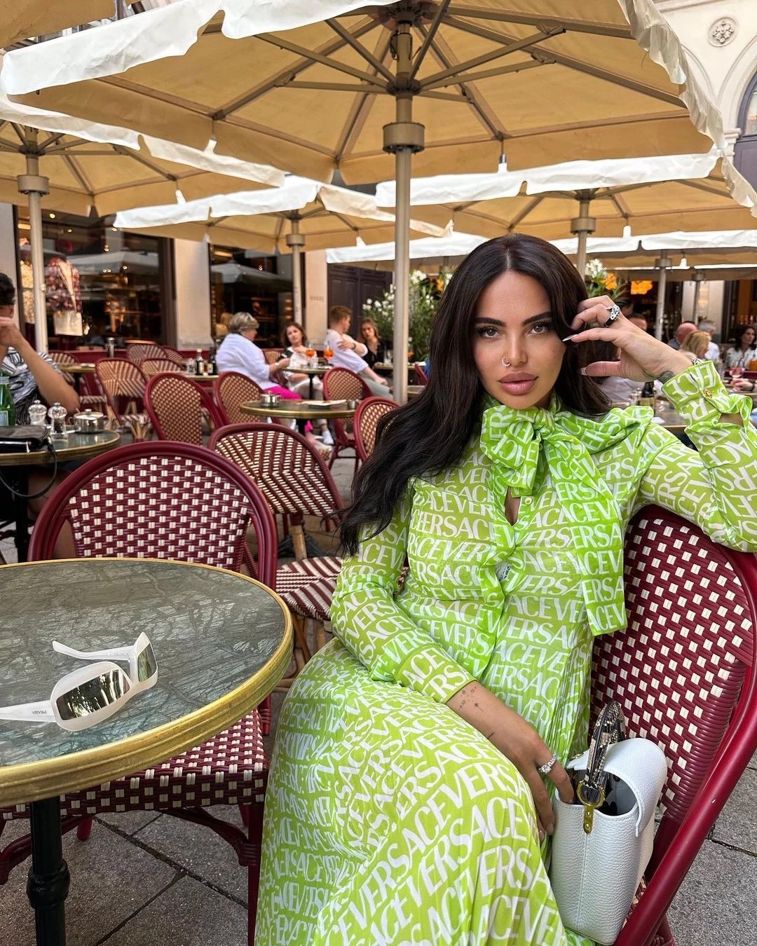 ნახეთ შორენა ბეგაშვილის ახალი სტილი - ულამაზესი ფოტოები გერმანიიდან