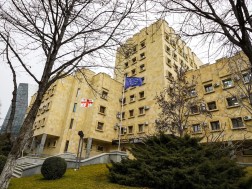 პროკურატურამ ,,ქურდული სამყაროს“ წევრობისთვის, ,,ქურდული სამყაროს“ საქმიანობის მხარდაჭერისა და მიმართვის ფაქტებზე, 19 პირს ბრალდება წარუდგინა