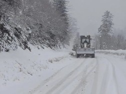 Warning! The movement of all kinds of motor vehicles was restricted on the Goderdze pass