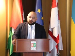 ოზურგეთის საკრებულოს სხდომაზე მუნიციპალიტეტის 2025 წლის ბიუჯეტის პროექტი განიხილეს, რომელიც ორიენტირებულია ოზურგეთის შემდგომ განვითარებაზე