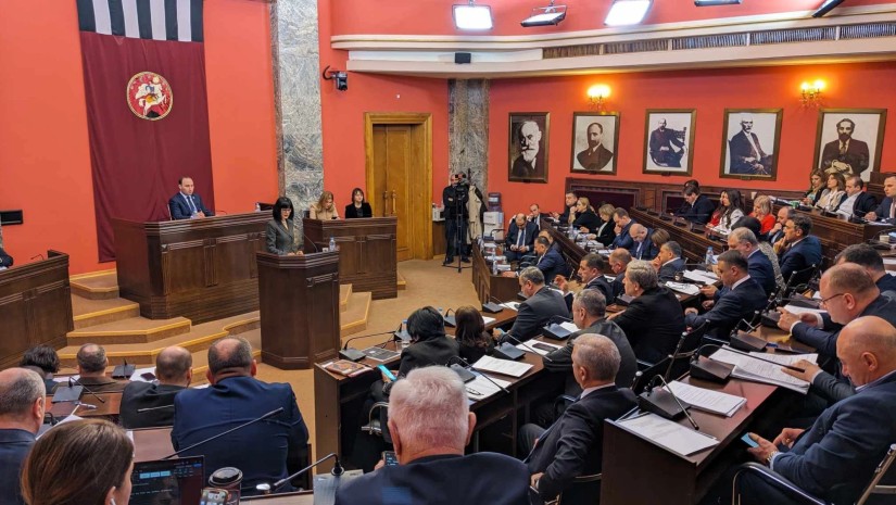 თეა ახვლედიანი