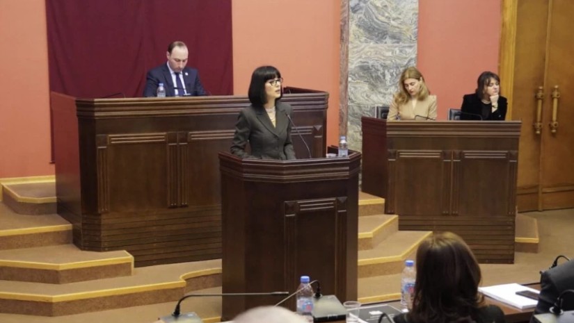 თეა ახვლედიანი 