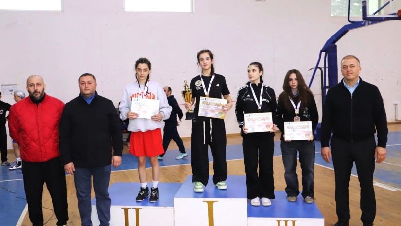 მარნეულში გაიმართა საქართველოს ჩემპიონატი კრივში ჭაბუკ ვაჟთა და გოგონათა შორის მარნეულში გაიმართა საქართველოს ჩემპიონატი კრივში ჭაბუკ ვაჟთა და გოგონათა შორის