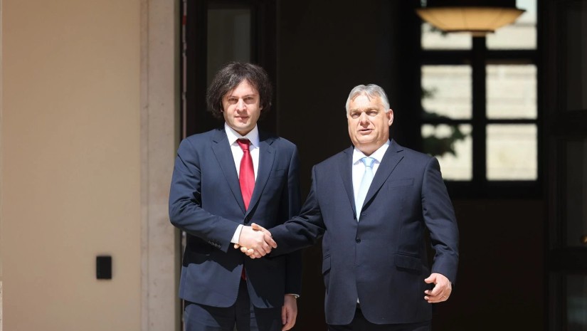 საქართველოს პრემიერ-მინისტრი ირაკლი კობახიძე უნგრეთის პრემიერ-მინისტრ ვიქტორ ორბანს შეხვდა