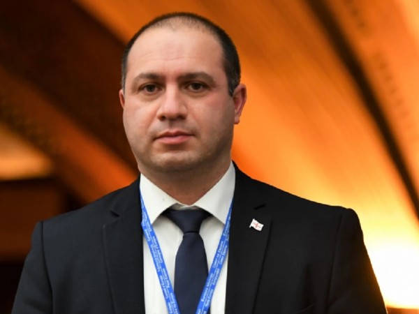 გივი მიქანაძე