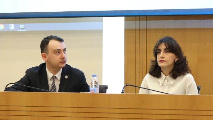 სხდომა