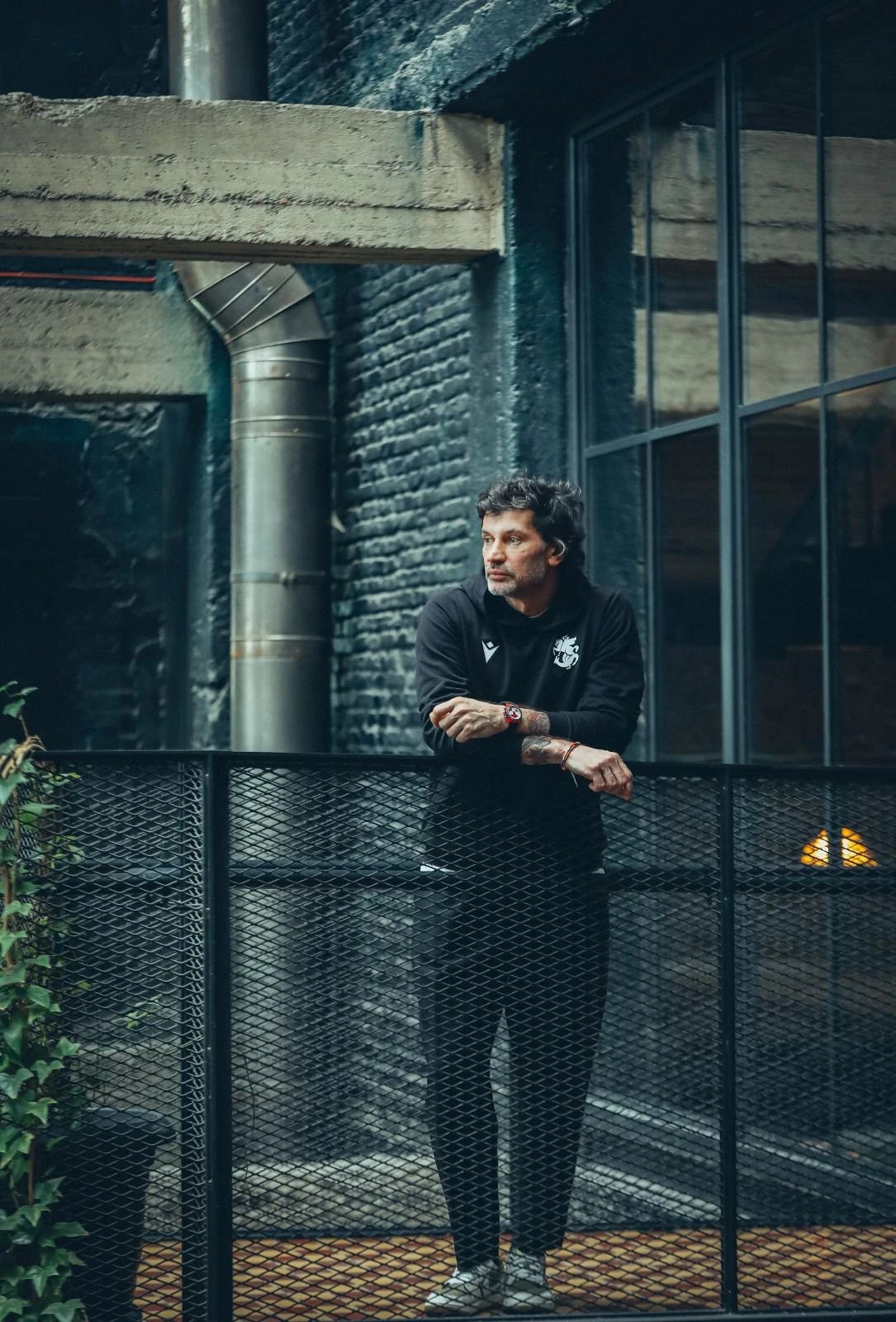 კახა კალაძე “DiW“-ის მიერ შექმნილ საათზე: "მაშინაც კი, როდესაც კლუბ „მილანთან“ ერთად დიდ საფეხბურთო ისტორიას ვწერდი, არცერთი წუთით არ გამიწყვეტია კავშირი ჩემს ქვეყანასთან"