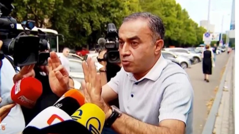 ელიზბარ რაქვიაშვილი ელიზბარ რაქვიაშვილი