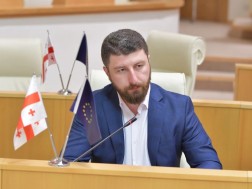 How can Khazaradze take care of any citizen and claim to rule the country, especially when he tried to take one and a half billion from the pocket of the Georgian people - Archil Gorduladze