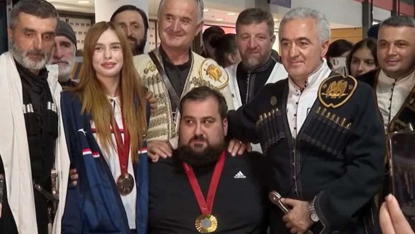 გიგა ოჩხიკიძე და ანა ჯაფარიძე