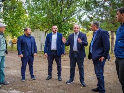 Givi Mikanadze got acquainted with the rehabilitation works of the 3rd public school of Bolnisi