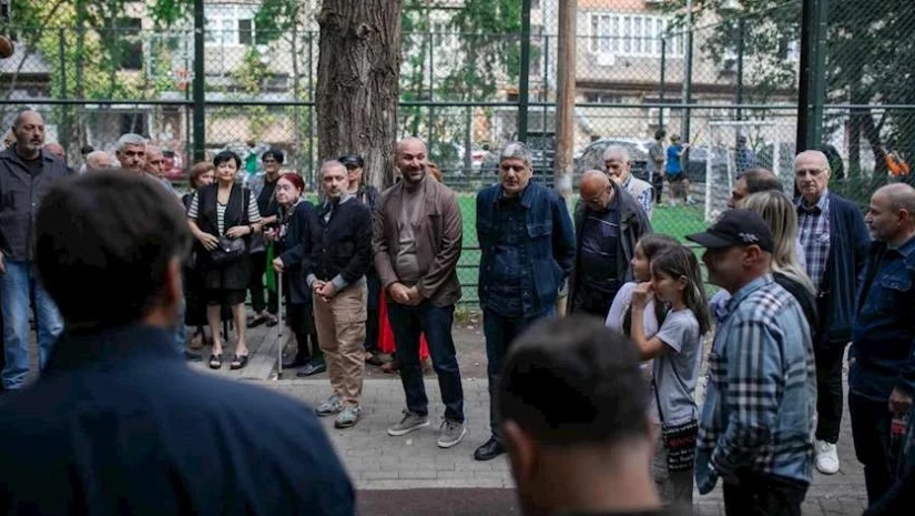 „ქართული ოცნება- დემოკრატიული საქართველოს“ საბურთალოს დელეგატი აკაკი ალადაშვილი საარჩევნო კამპანიის ფარგლებში მოსახლეობასთან შეხვედრებს აგრძელებს