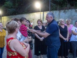 „პარტია „ქართული ოცნება - დემოკრატიული საქართველო“ წინასაარჩევნო კამპანიის ფარგლებში, შეხვედრებს ქობულეთის მოსახლეობასთან აგრძელებს