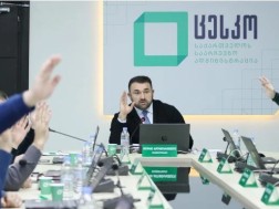 The session of the CEC, where the issue of opening election precincts abroad by October 26 was discussed, took place in the background of controversy.