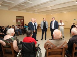 Mikheil Sarjveladze congratulated the beneficiaries of the boarding house for the elderly on the International Day of the Elderly