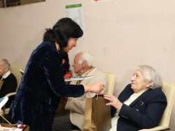 Irine Tsakadze congratulated the beneficiaries of the Temki nursing home for the elderly on the International Day of the Elderly