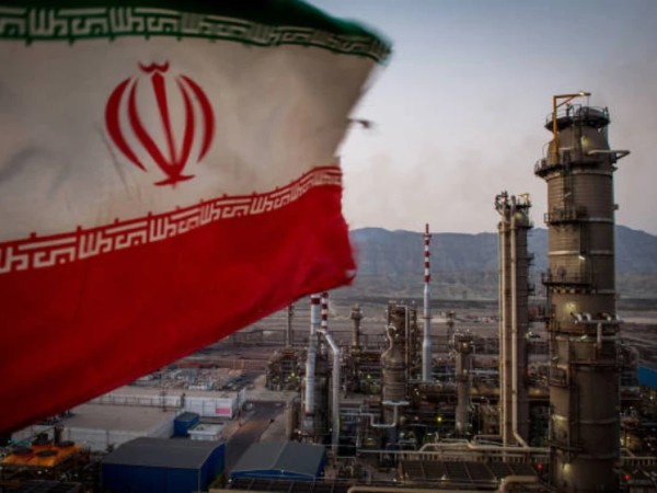 Axios: ისრაელი ირანის ნავთობის ობიექტების დაბომბვას აპირებს