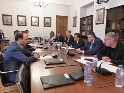 ნდობის ჯგუფის სხდომაზე 2025 წლის სახელმწიფო ბიუჯეტის პროექტი განიხილეს