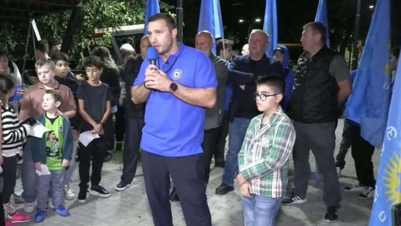 ვარლამ ლიპარტელიანი სამგორის რაიონში მოსახლეობას შეხვდა