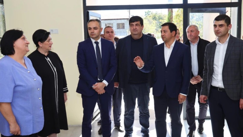 ოზურგეთის მუნიციპალიტეტის სოფელ დვაბზუს საჯარო სკოლაში სრული სარეაბილიტაციო სამუშაოები მიმდინარეობს ოზურგეთის მუნიციპალიტეტის სოფელ დვაბზუს საჯარო სკოლაში სრული სარეაბილიტაციო სამუშაოები მიმდინარეობს