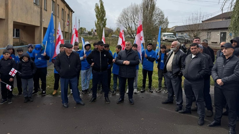 სამველ მანუკიანი: 26 ოქტომბერს, ჩვენი მოსახლეობა დაუჭერს მხარს მშვიდობას, ღირსებასა და კეთილდღეობას - ,,ქართული ოცნების“  შეხვედრები საარჩევნო კამპანიის ფარგლებში  ახალქალაქის  სოფლებში გრძელდება