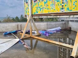 The information spread by the Gakharia party about the theft of their banner in Batumi turned out to be a lie - according to the owner of the stand, the banner was damaged by a strong wind, so he took it down and placed it near the stand.