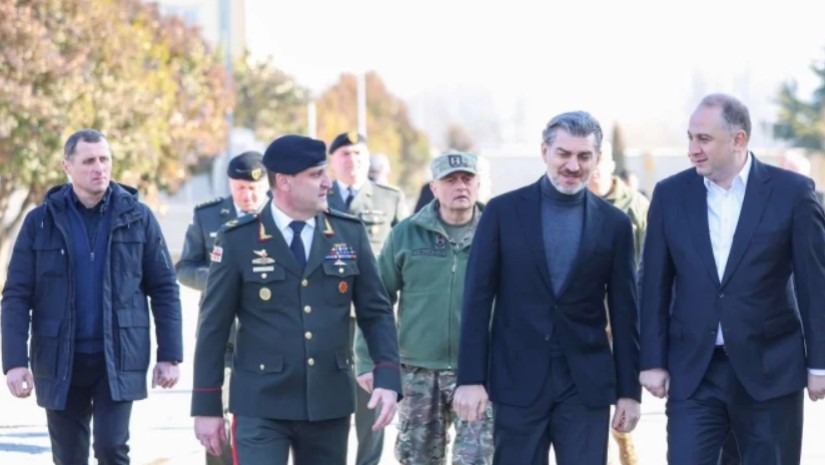 საქართველოს პრეზიდენტი გორში ეროვნული თავდაცვის აკადემიას და პირველ ქვეით ბრიგადას ეწვია