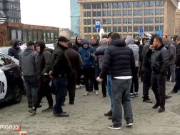 რესპუბლიკის მოედანზე ტაქსის კომპანია "ბოლტის" მძღოლებისა და კურიერების აქცია გაიმართა