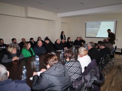 ამბროლაურის მუნიციპალიტეტში, ადგილობრივი ხელისუფლების წარმომადგენლებთან შეხვედრა გაიმართა