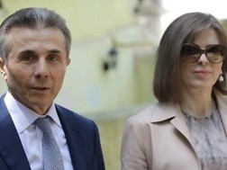 ბიძინა ივანიშვილი და ეკატერინე ხვედელიძე: ღრმა მწუხარებას გამოვთქვამთ ბათუმში დატრიალებული ტრაგედიის გამო, ამ დროს განსაკუთრებით რთულია სიტყვების პოვნა ოჯახების სანუგეშოდ, ვინაიდან ენით აღუწერელია ტკივილი, რასაც ისინი განიცდიან