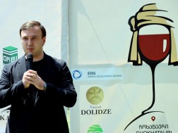 Chokhatauri Mayor David Sharashidze -Nanuka Zhorzholiani reports false information, this is a dirty lie - no such message has been reported at all - the City Hall responds immediately to all medication requirements
