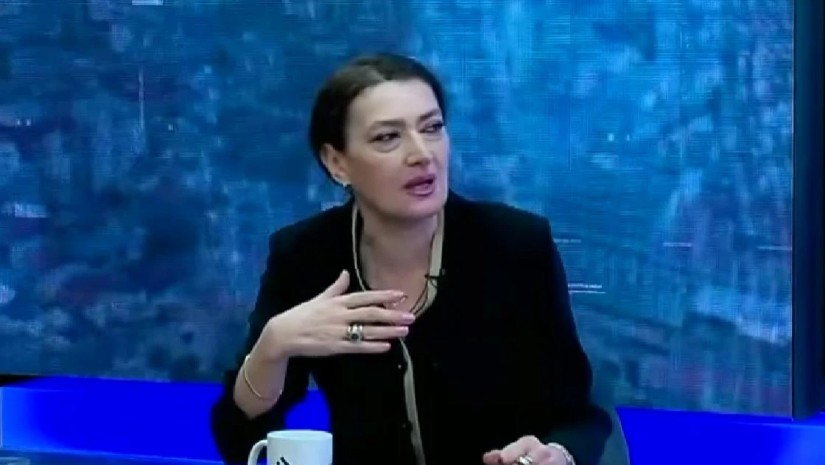 თაკო ჩარკვიანი