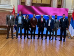 სერბეთის პარლამენტის თავდაცვის კომიტეტის თავმჯდომარის განცხადებით, მოხარულია, რომ საქართველოს საერთაშორისო სამართალზე ისეთივე ხედვა აქვს, როგორც სერბეთს და პატივს სცემს ყველა ქვეყნის ტერიტორიულ მთლიანობას