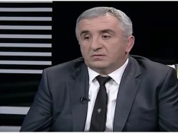 Valeri Gelashvili: I got out of the car, shook hands. They wore masks, one of them told me I couldn't talk about the president after that, and the knife hit me in the face, I felt the bones. I fell down, four people just hit the boots on my head