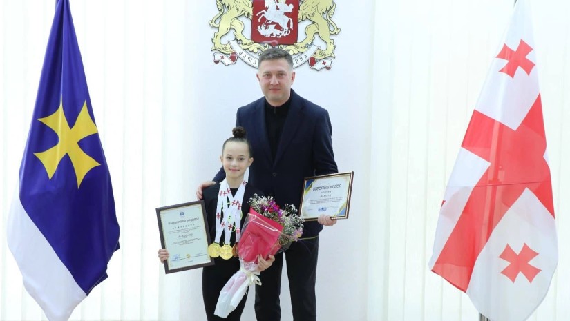 ანა ჭელიძე ნელი სალაძის მხატვრული ტანვარჯიშის რეგიონულ ტურნირის გამარჯვებულია