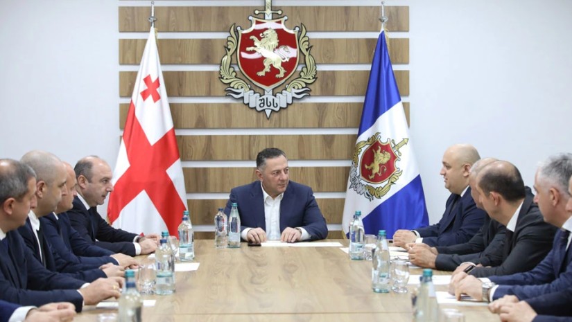 ვახტანგ გომელაური