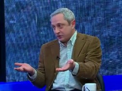 Video: Saakashvili is unacceptable for a large part of the protesters, Saakashvili is a flag of the National Movement and for some part he is in danger, they do not want to go under the flag of Misha ... - Soso Manjavidze